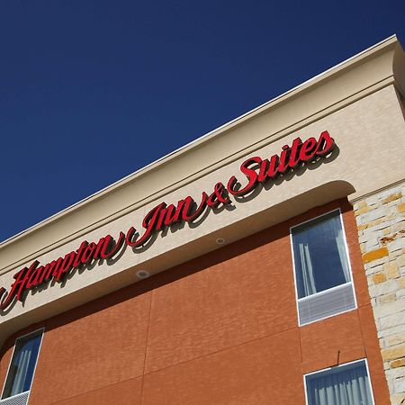 Hampton Inn & Suites Winnie Exterior foto